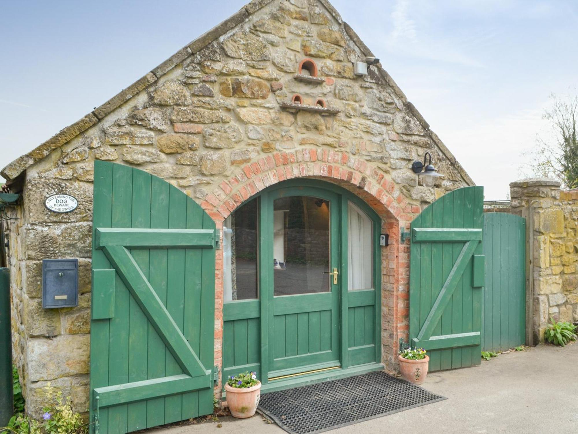 The Workshop Newton on the Moor Exterior foto