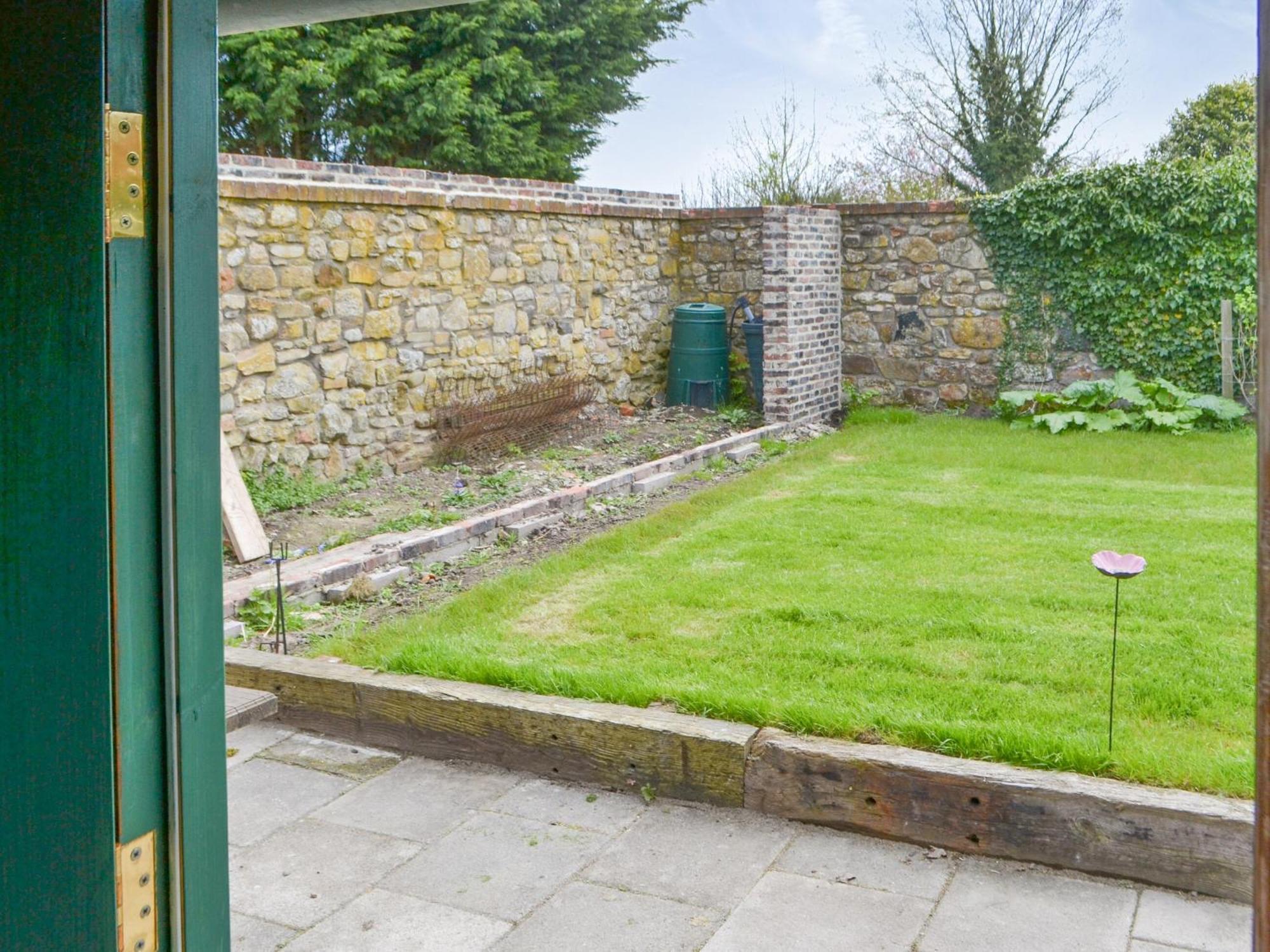 The Workshop Newton on the Moor Exterior foto